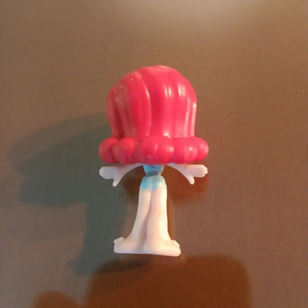 Zuru 5 Surprise Toy Mini Brand Princess Figure 2